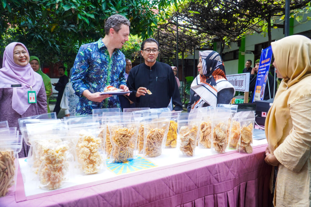 Australian Embassy Minister Counsellor Visits Probolinggo to Support Disability Inclusion - INKLUSI