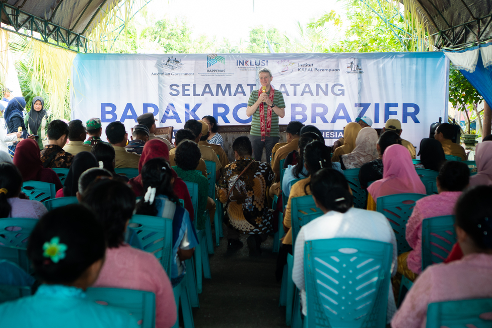 Australian Ambassador Rod Brazier engages in dialogue with Women's School members in Morotai